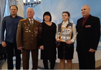 Ученица Инженерной школы Роскошная Арина стала лауреатом Фестиваля солдатской песни